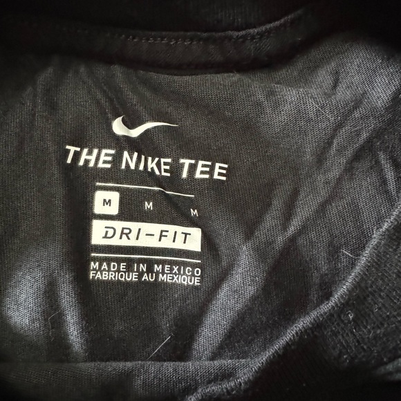 Lot of 5 Men’s Nike tees!! - Picture 11 of 11